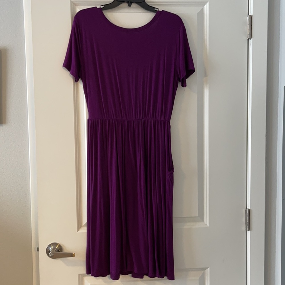 Dress - Picture 2 of 4